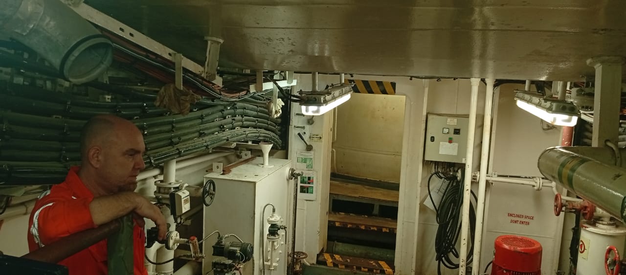 Intervention électrique en salle des machines
